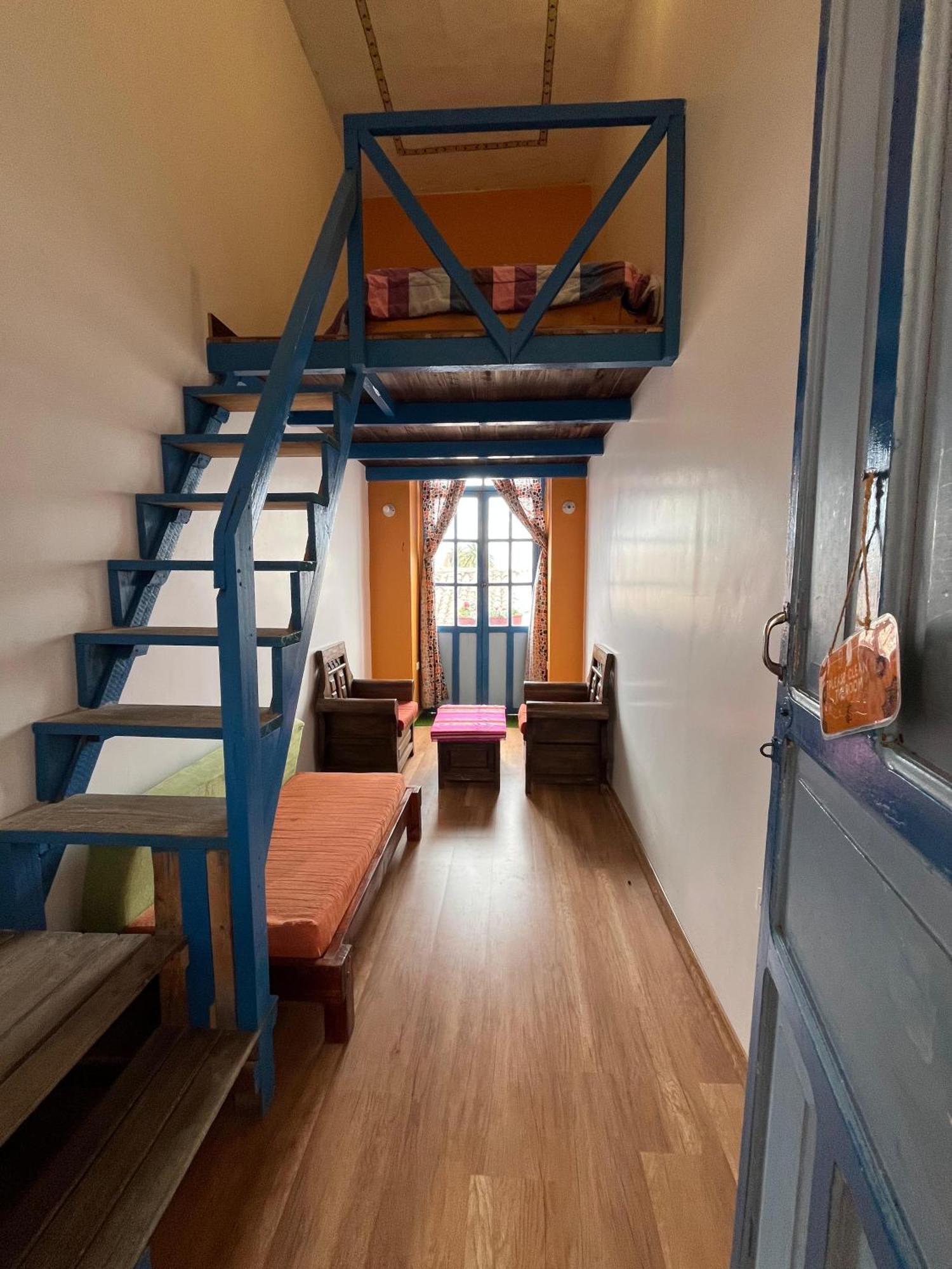 Hostal Cafe Tiana Latacunga Dış mekan fotoğraf